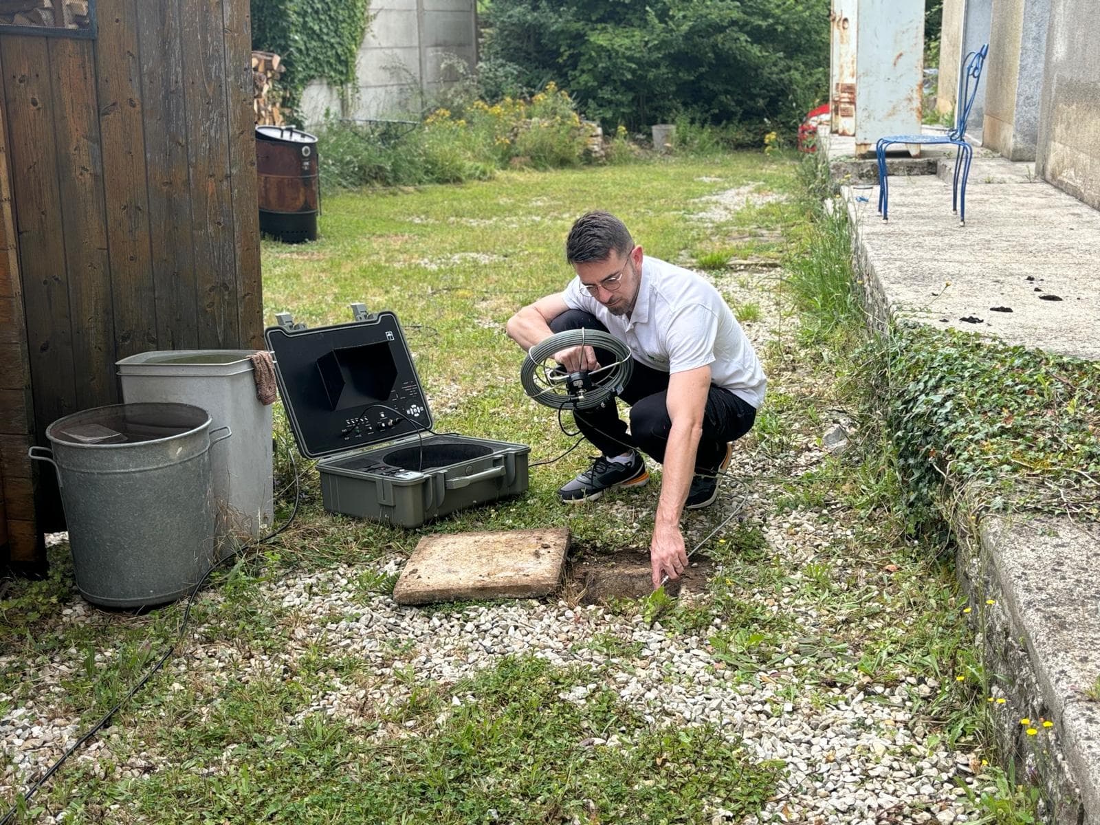 Photographie réalisée par RCI représentant une inspection par caméra d'un réseau d'assainissement.